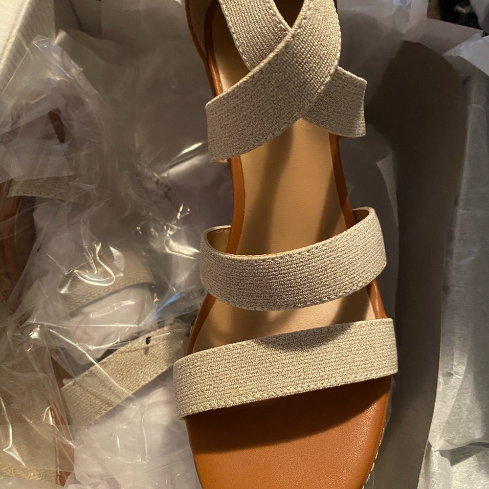 Crown and Ivy Wedges